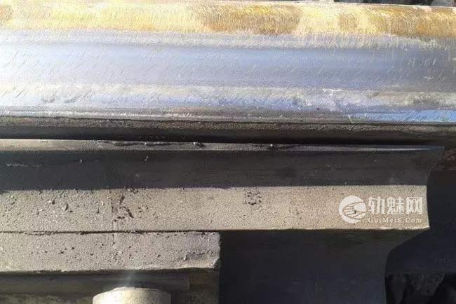 道岔常见病害原因分析及整治方案